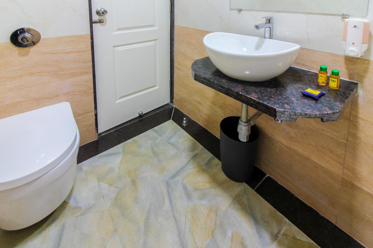 Fabhotel Laaiba Residency Mumbai Kültér fotó